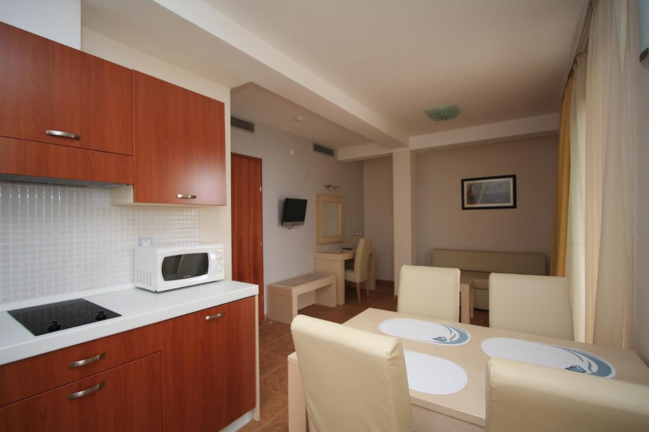 Aparthotel Natalia 포드고라 외부 사진